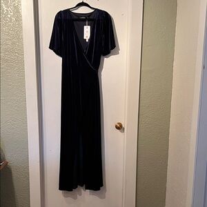 Merokety Elegant Midnight Blue Velvet Wrap Dress